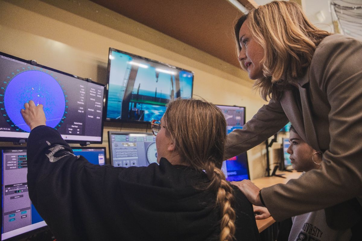 Pilar Alegría: “Apostar por la FP es apostar por el presente y el futuro del país”