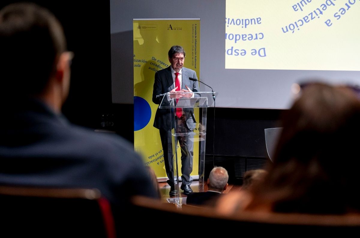 Abelardo de la Rosa: “Educar hoy implica formar en múltiples alfabetizaciones: la digital, la mediática y la audiovisual”