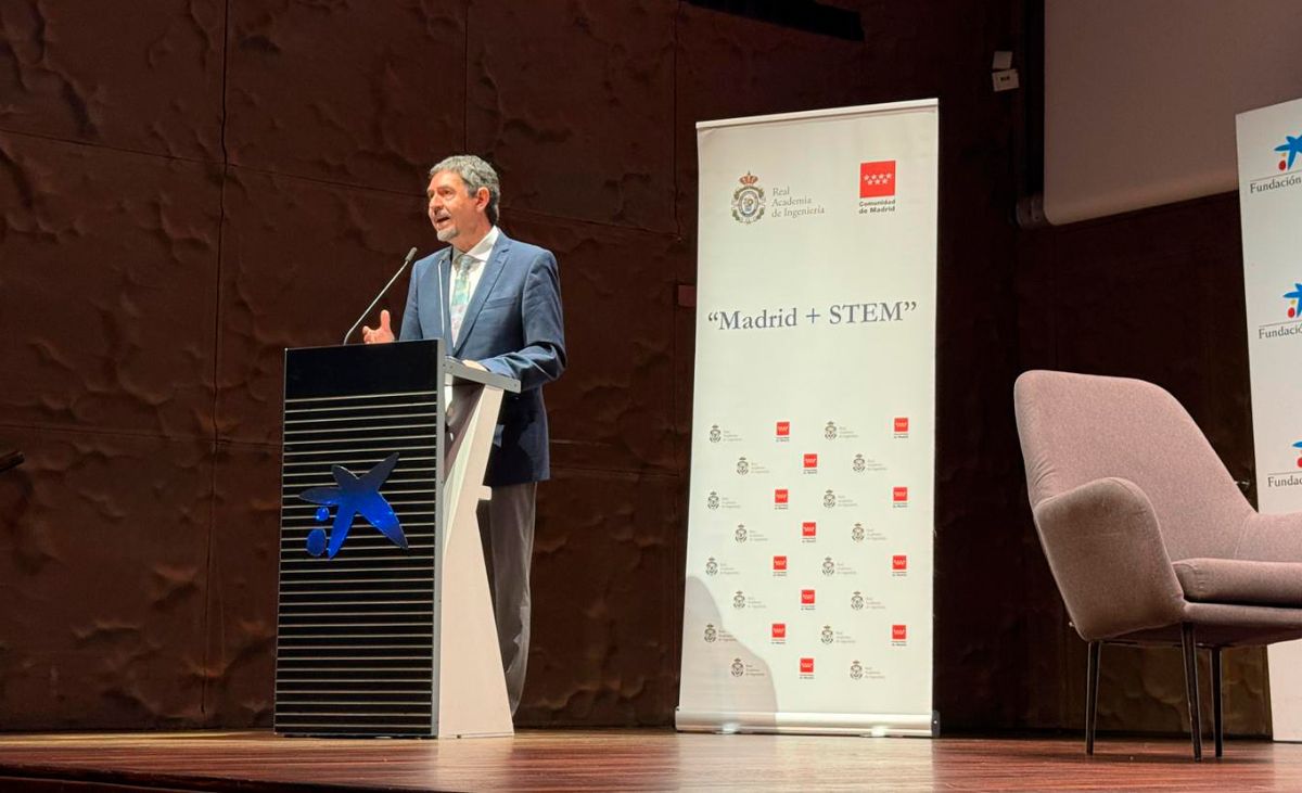 Abelardo de la Rosa: «La curiosidad es la base sobre la que se construye una profesión»