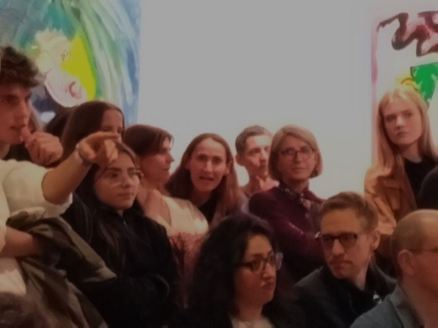 Imágenes del salón de actos del Cervantes.