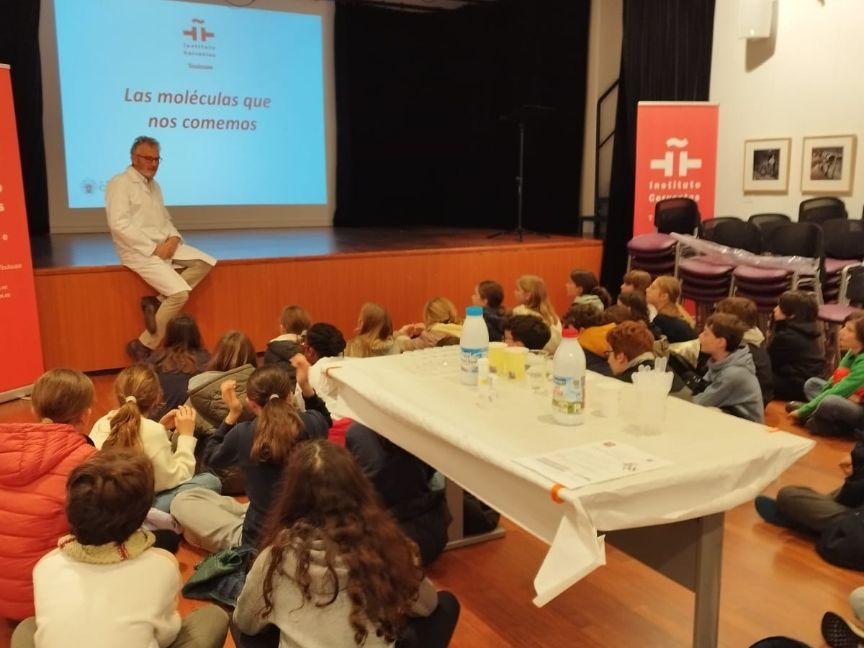 Calentando antes de ponernos con las manos en la masa