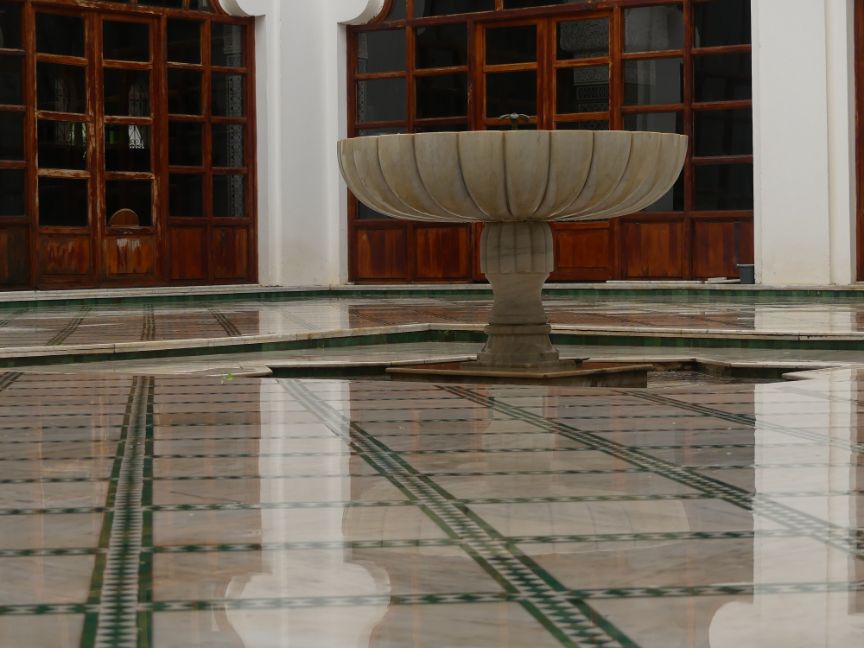 Estucados y azulejos