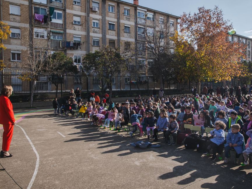 Pilar Alegría participa en la celebración del 50 aniversario del CEIP Eugenio López y López de Zaragoza