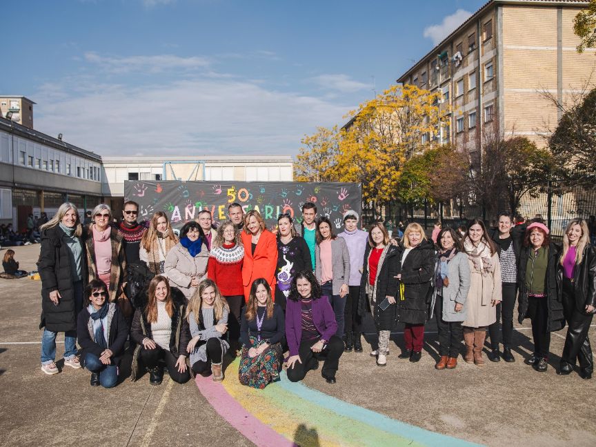 Pilar Alegría participa en la celebración del 50 aniversario del CEIP Eugenio López y López de Zaragoza