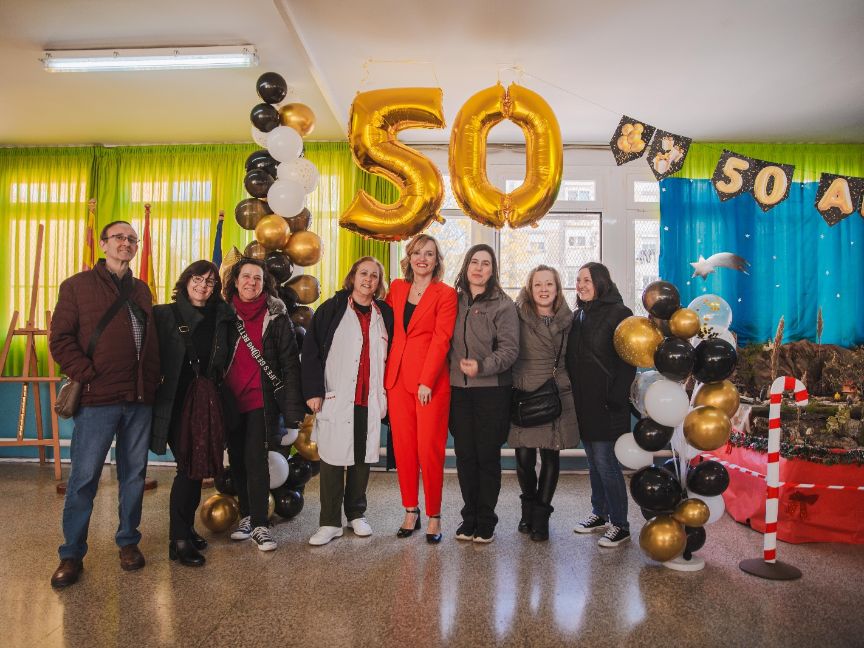 Pilar Alegría participa en la celebración del 50 aniversario del CEIP Eugenio López y López de Zaragoza