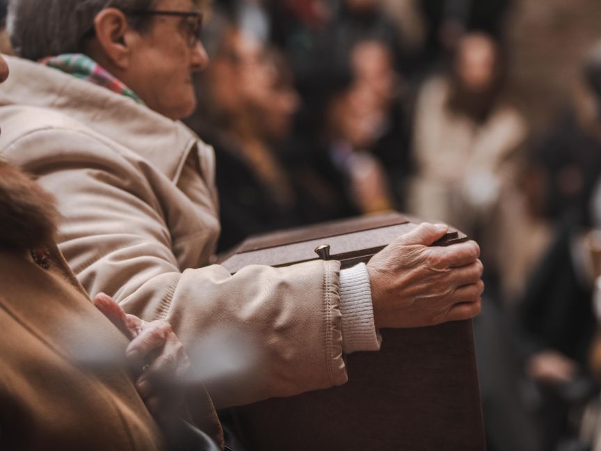 Los ministros Alegría y Torres entregan en Magallón (Zaragoza) los restos localizados en Cuelgamuros de 17 víctimas de la Guerra