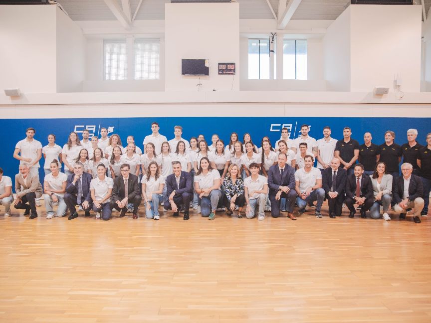 Pedro Sánchez y Pilar Alegría vistan el Centro de Alto Rendimiento de Sant Cugat