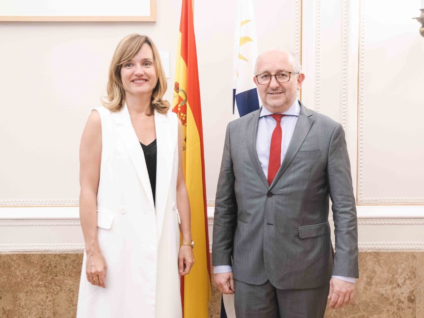 La ministra Pilar Alegría con el ministro de Eduación de Uruguay