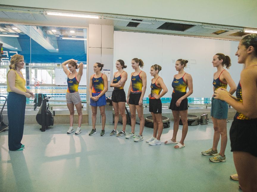 Pilar Alegría visita el Centro de Alto Rendimiento de Sant Cugat