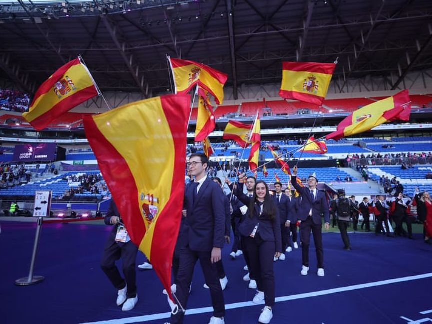 España logra tres medallas de excelencia en las olimpiadas de la Formación Profesional celebradas en Lyon
