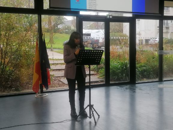 La Consejera Suplente de Educación en Francia, Doña Ana Belén García.