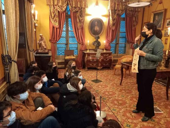 Imagen de la visita guiada al Museo de la Vida Romantica
