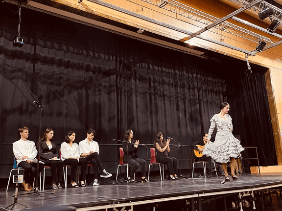 Momento del espectáculo flamenco de la Fiesta de la Hispanidad