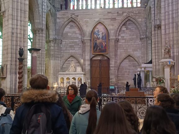 Un momento de la visita a la basílica