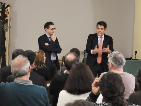 Reunión Embajador con profesorado del Liceo Cervantes