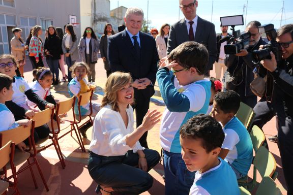 La ministra Pilar Alegría en el CEIP Félix Rodríguez de la Fuente de Los Nietos