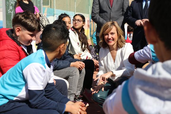 La ministra Pilar Alegría en el CEIP Félix Rodríguez de la Fuente de Los Nietos