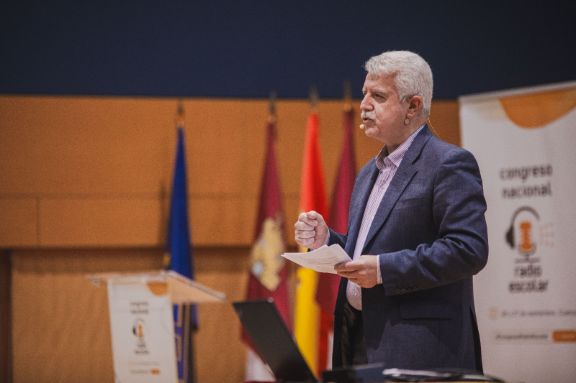 Gorka Zumeta Landaribar, periodista, consultor y formador en comunicación y radio