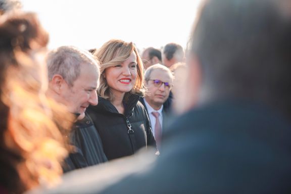 •	La ministra de Educación, Formación Profesional y Deportes, Pilar Alegría, visita la fábrica de Stellantis en Figueruelas