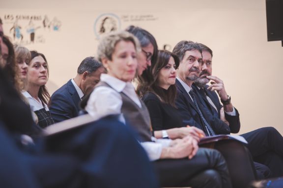 El Ministerio de Educación presenta los premios 'Vivir, Contar y Sentir la Democracia'