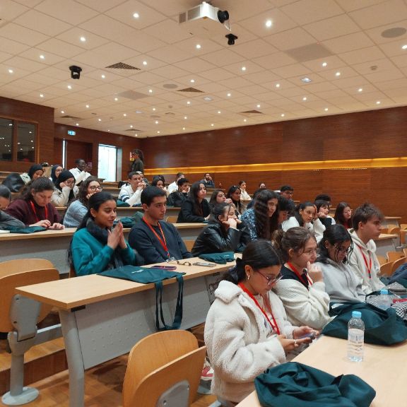 Acto de Clausura en la UIR