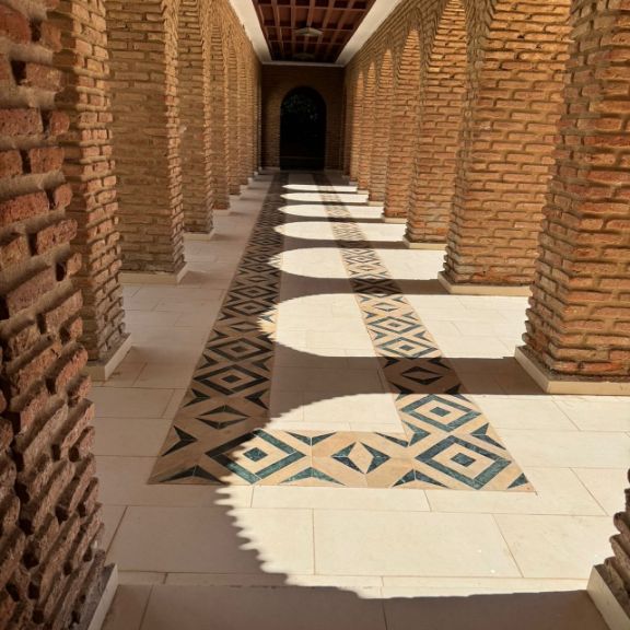 El Paseo del Islam"- Doha Isselmou- C.E. “La Paz” de El Aaiún