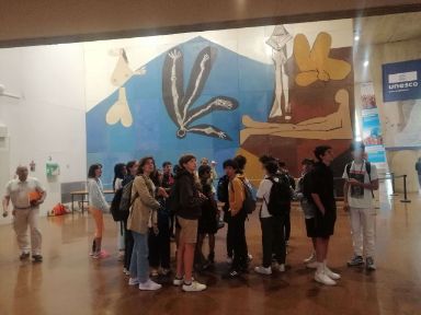 Un momento de la visita a la Unesco