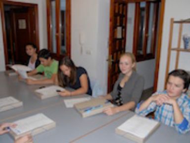 alumnos durante una clase