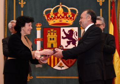 Imagen de la ceremonia de entrega de condecoraciones de la Orden Civil de Alfonso X el Sabio