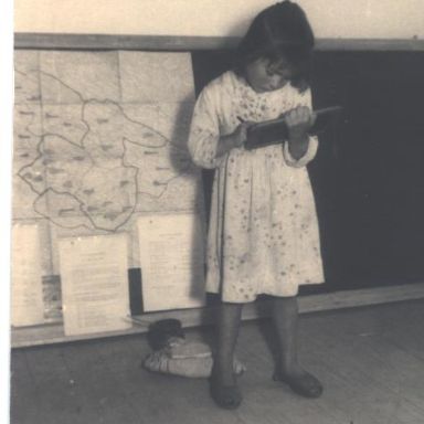 Misión Cultural en Aliste (Zamora). ACME. Comisaría de Extensión Cultural. Signatura 079311_s01_f0001. Año 1948. Fotógrafo: Eugenio Picazas