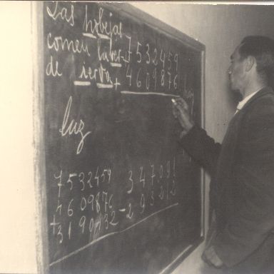 Misión Cultural en Aliste (Zamora). ACME. Comisaría de Extensión Cultural. Signatura 079311_s01_f0003. Año 1948. Fotógrafo: Eugenio Picazas