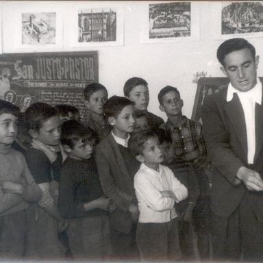 Misión Cultural en Aliste (Zamora). ACME. Comisaría de Extensión Cultural. Signatura 079311_s01_f0008. Año 1948. Fotógrafo: Eugenio Picazas