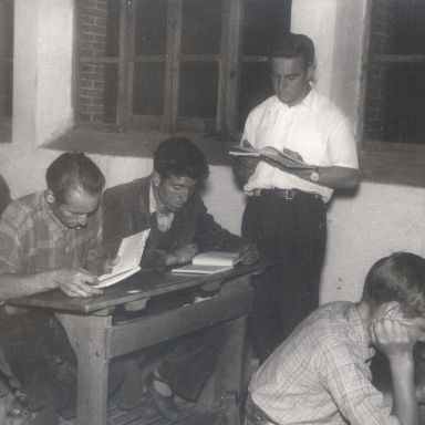 Misión Cultural en Viana do Bolo (Ourense). ACME. Comisaría de Extensión Cultural. Signatura 79311_s14_f0007. Año ¿1958?. Fotógrafo: Eugenio Picazas