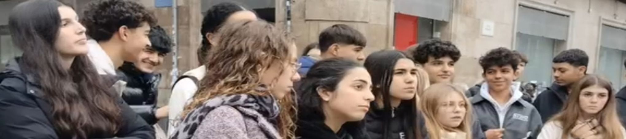 Chicas en Pontevedra con amigas