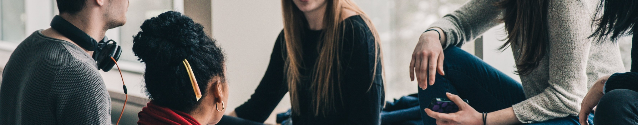 foto de estudiantes universitarios