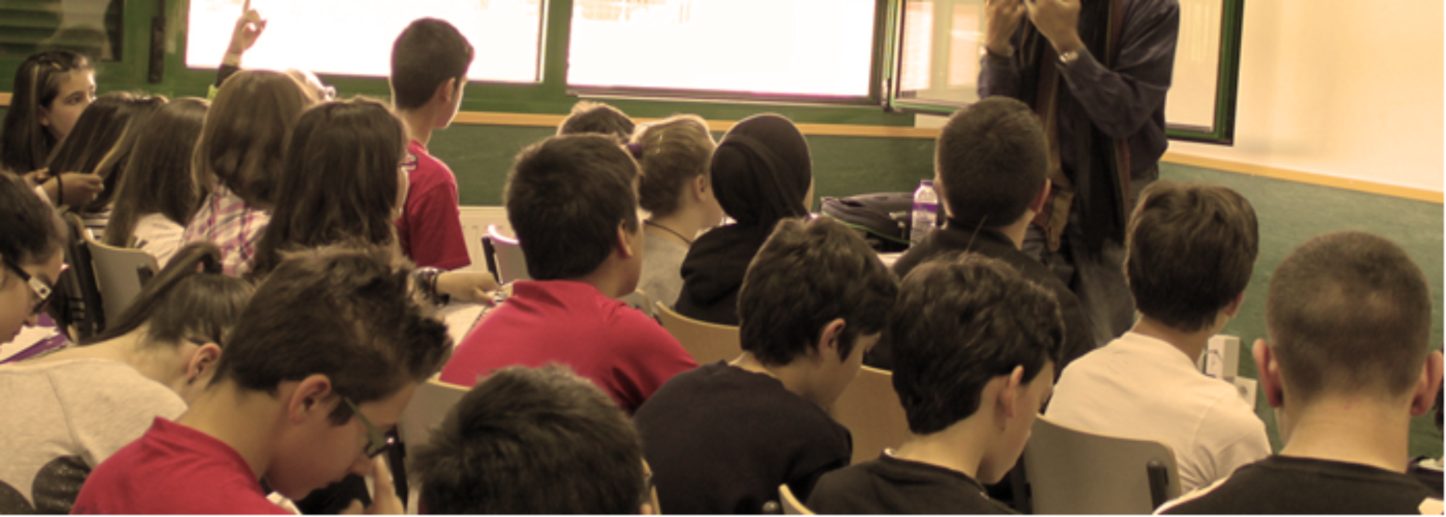 Imagen de alumnado realizando las Evaluaciones de Educación Secundaria Obligatoria