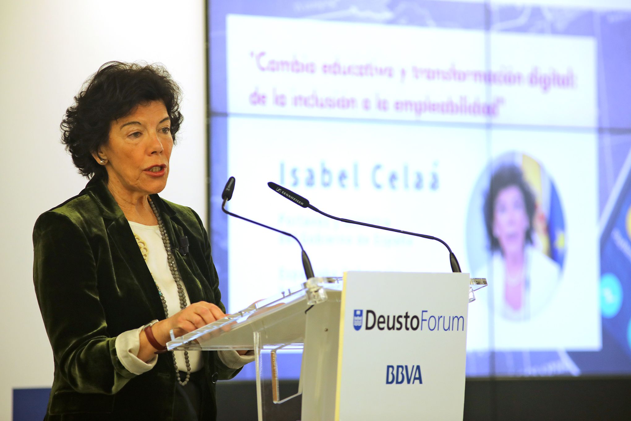 Isabel Celaá apuesta por la tecnología y la transformación digital para la educación del siglo XXI 