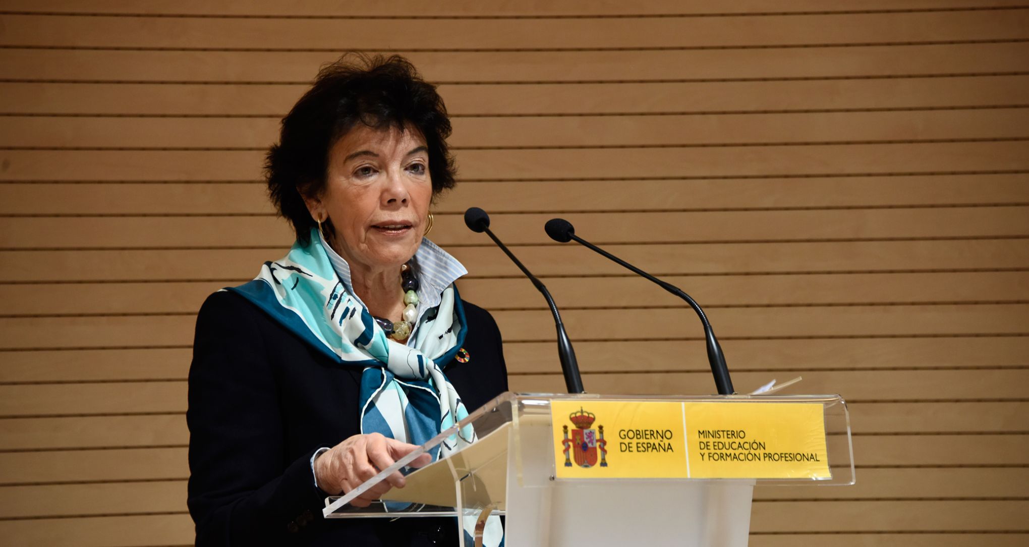 Isabel Celaá durante la presentación de la web AseguraTIC