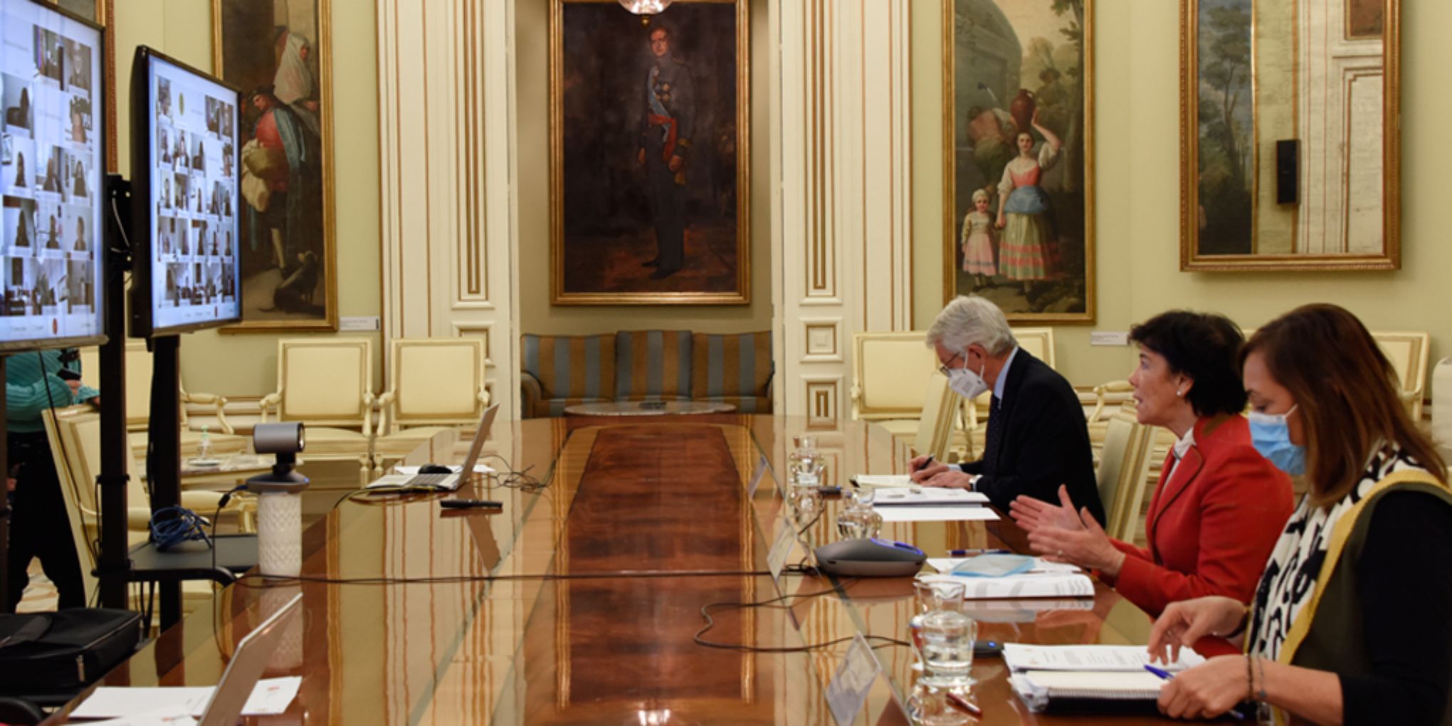 La ministra Isabel Celaá, el secretario de Estado de Educación y la secretaria general de FP en la reunión del Observatorio de la Convivencia Escolar