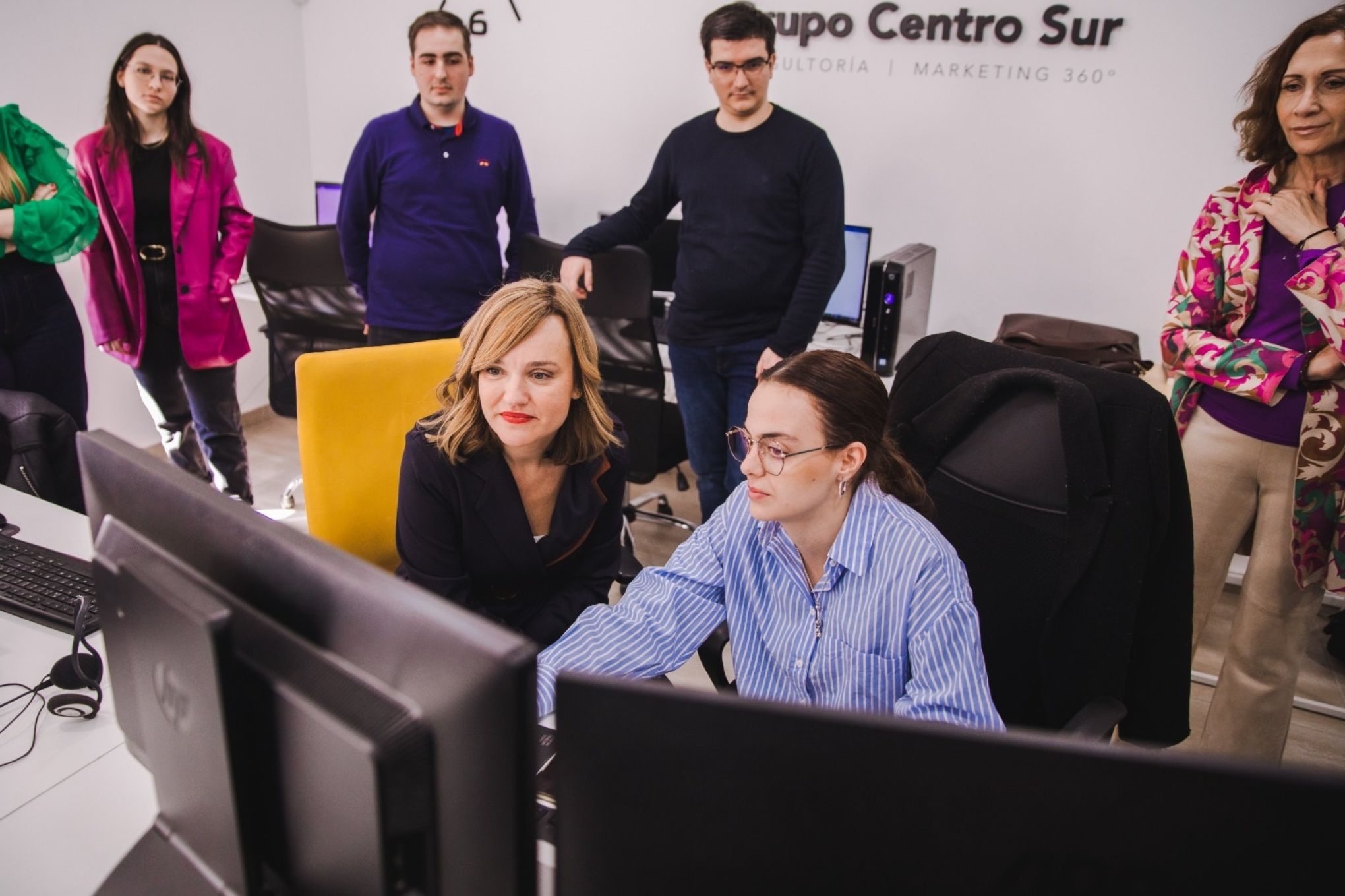 La ministra Pilar Alegría visita las instalaciones de Grupo Centro Sur en Puertollano