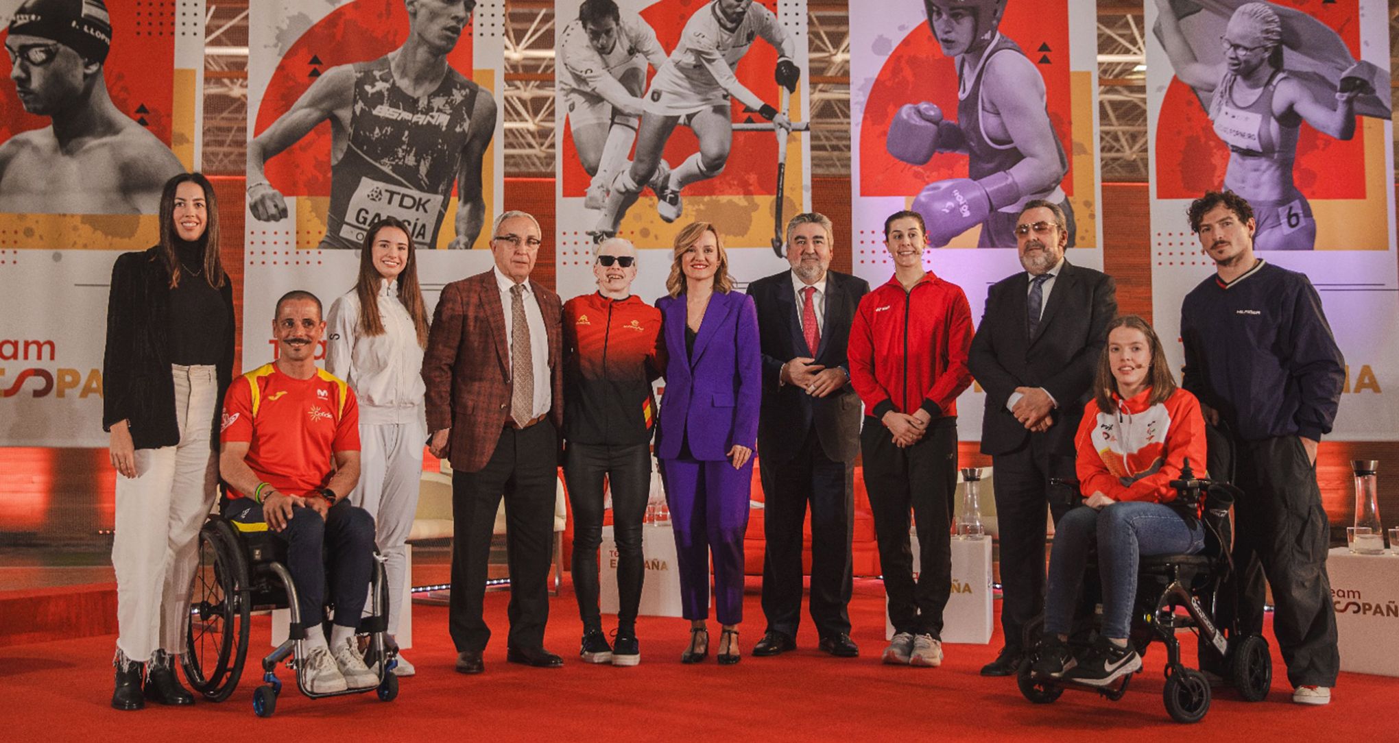Foto de familia de la presentación del programa Team España