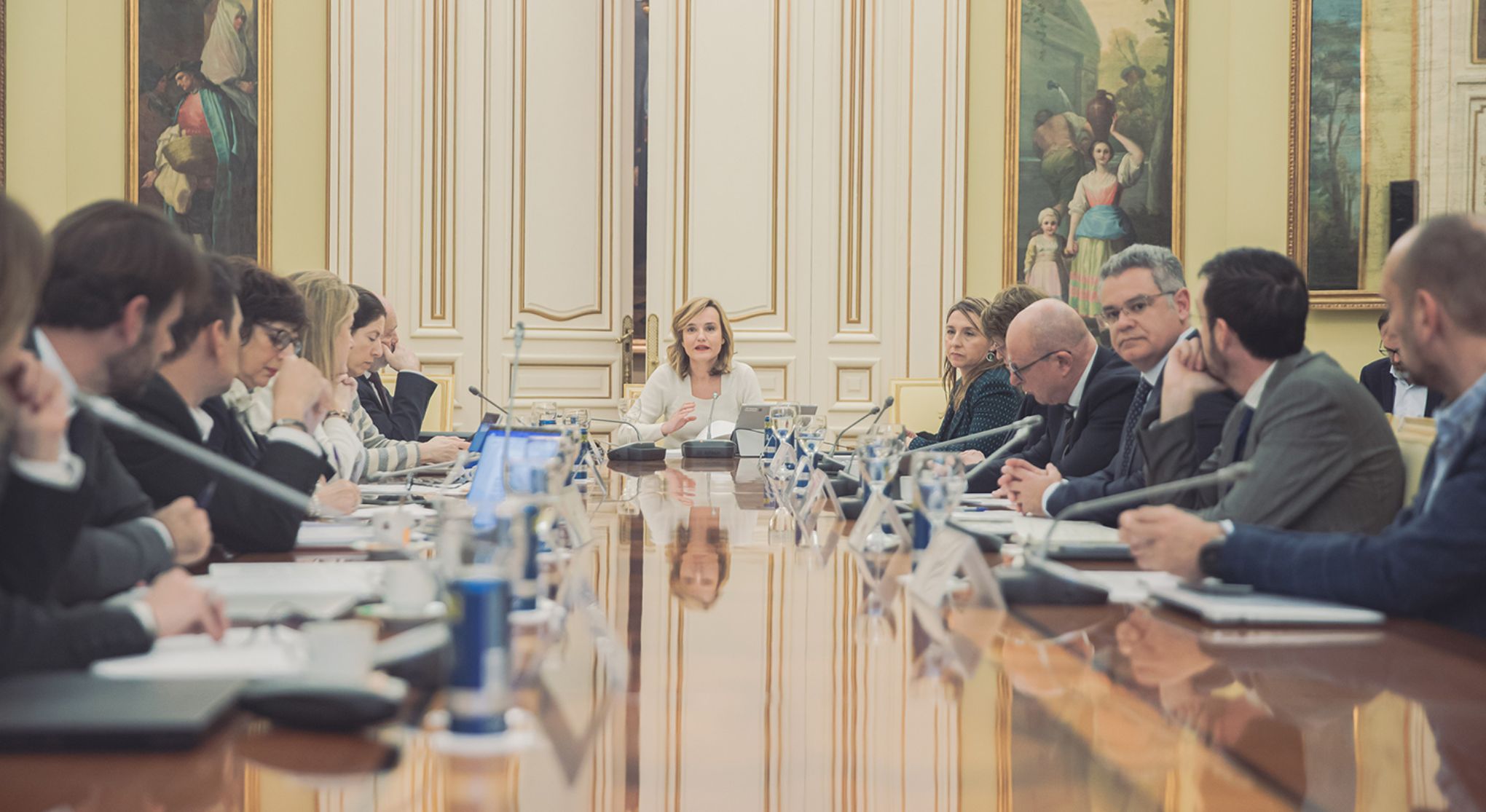 Ministerio y CCAA avanzan en la regulación del uso de los dispositivos móviles en los centros edreunión de trabajo con representantes de las comunidad