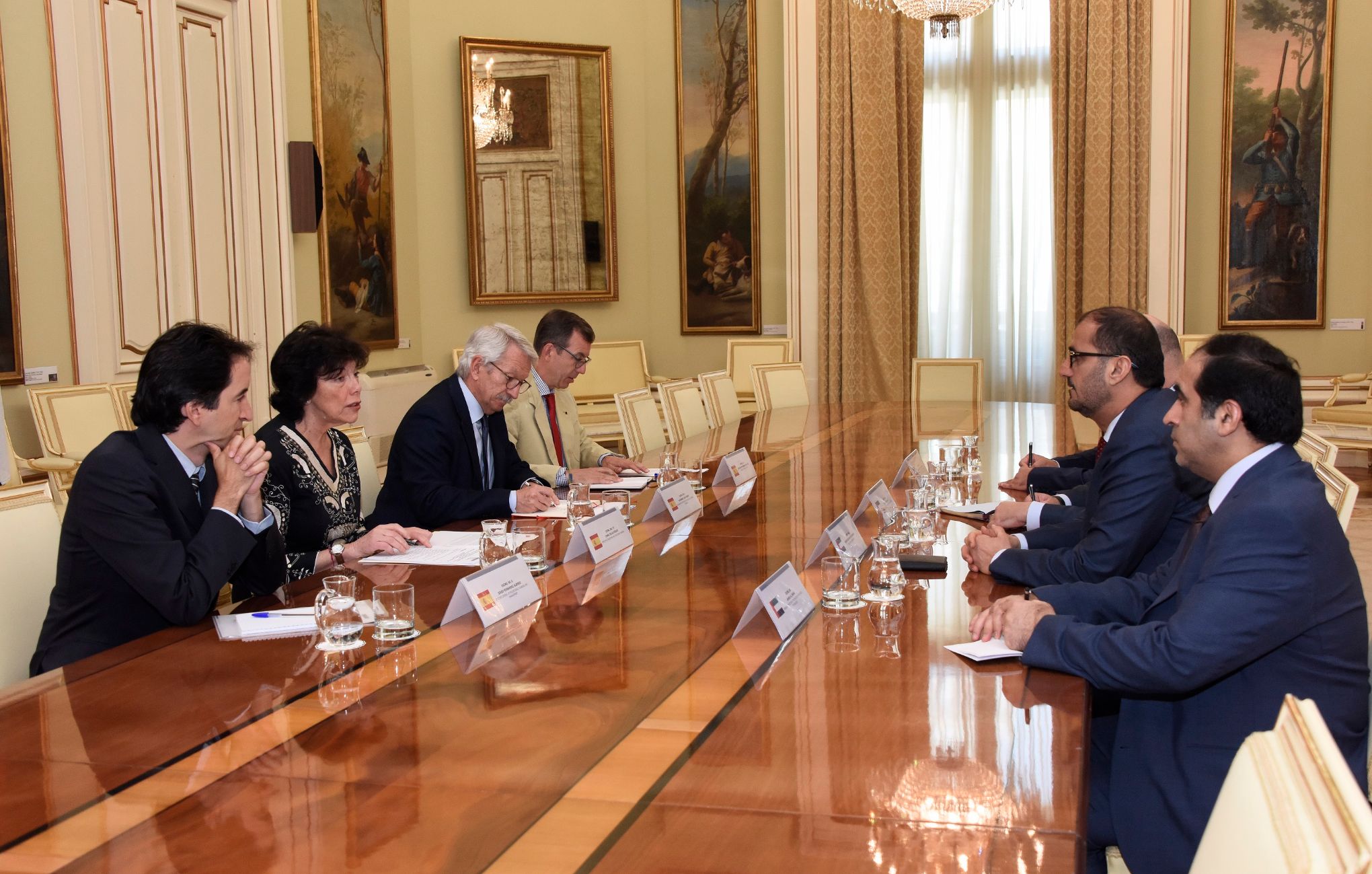 Imagen de la reunión entre los ministerios de Educación de España y de Emiratos Árabes Unidos