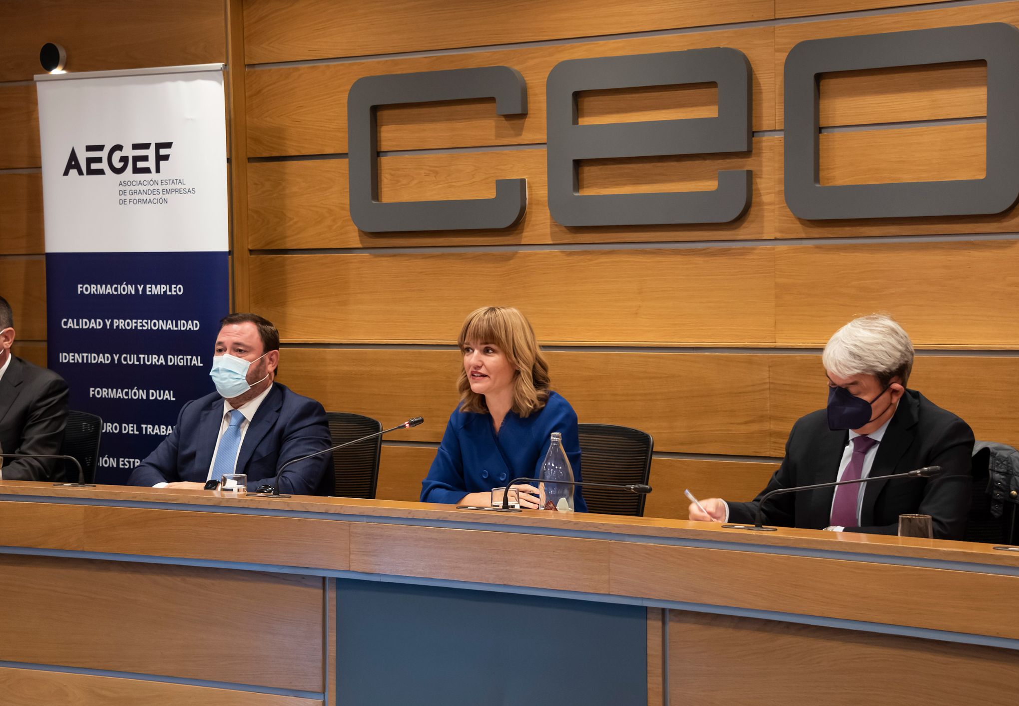 Pilar Alegría en la  Asamblea General de la Asociación Estatal de Grandes Empresas de Formación.