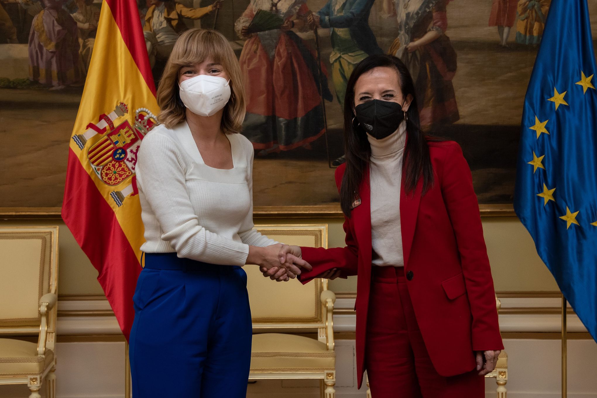 La ministra de Educación y Formación Profesional y la presidenta del Grupo Red Eléctrica