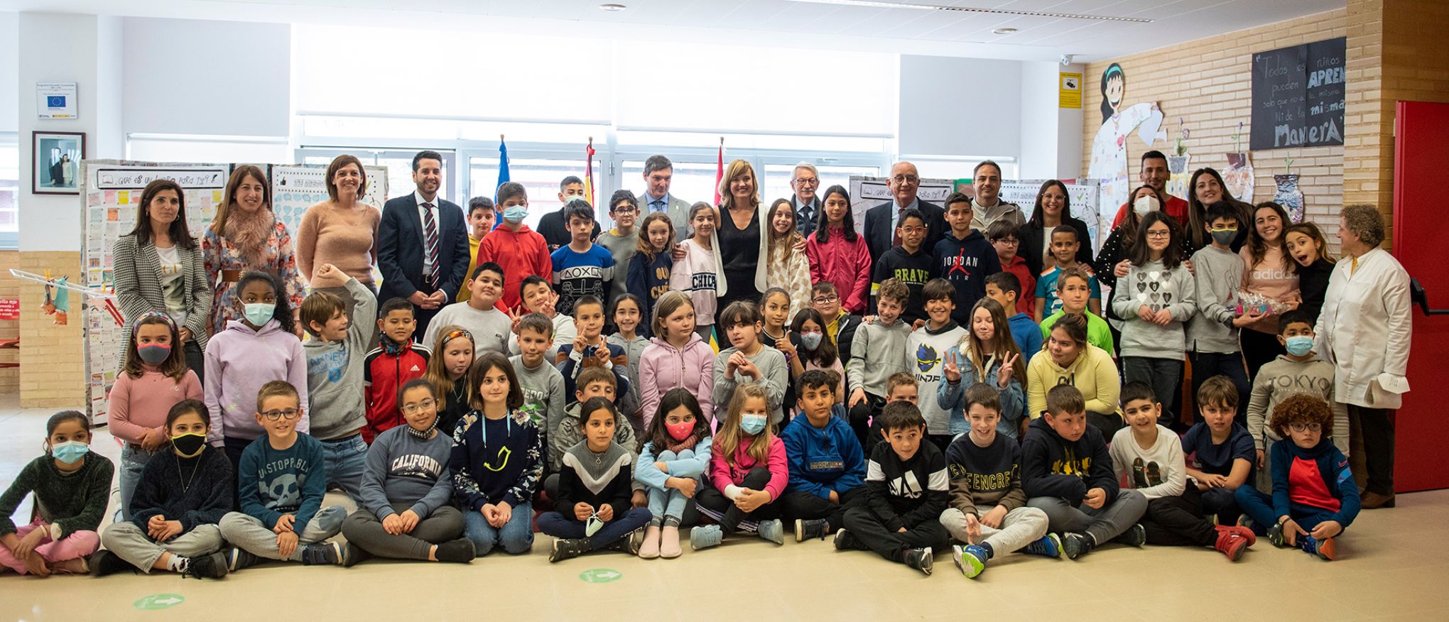 La ministra Pilar Alegría en el CEIP La Estación de Arnedo, La Rioja.