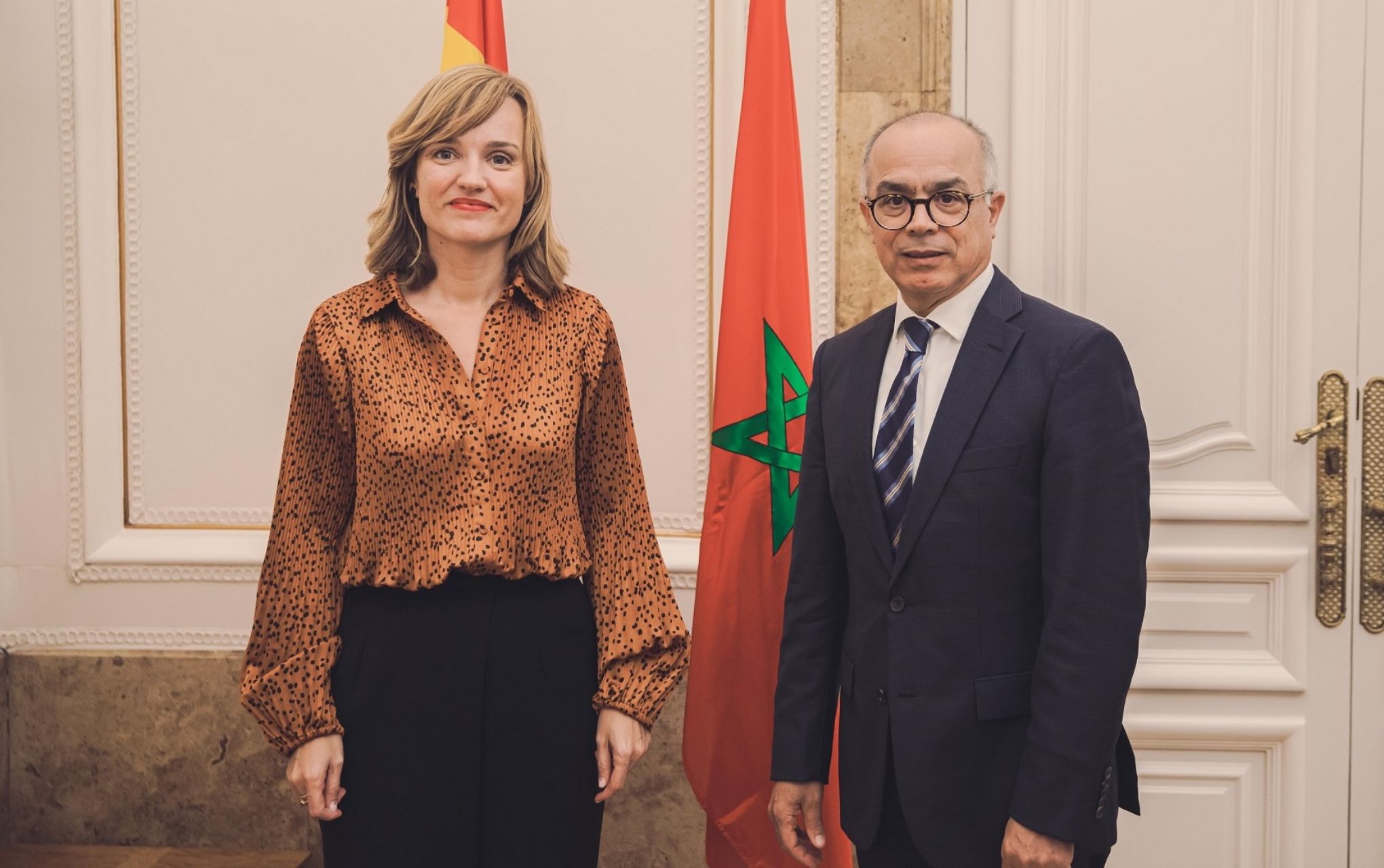 La ministra Pilar Alegría y el minsitro Chakib Benmoussa.
