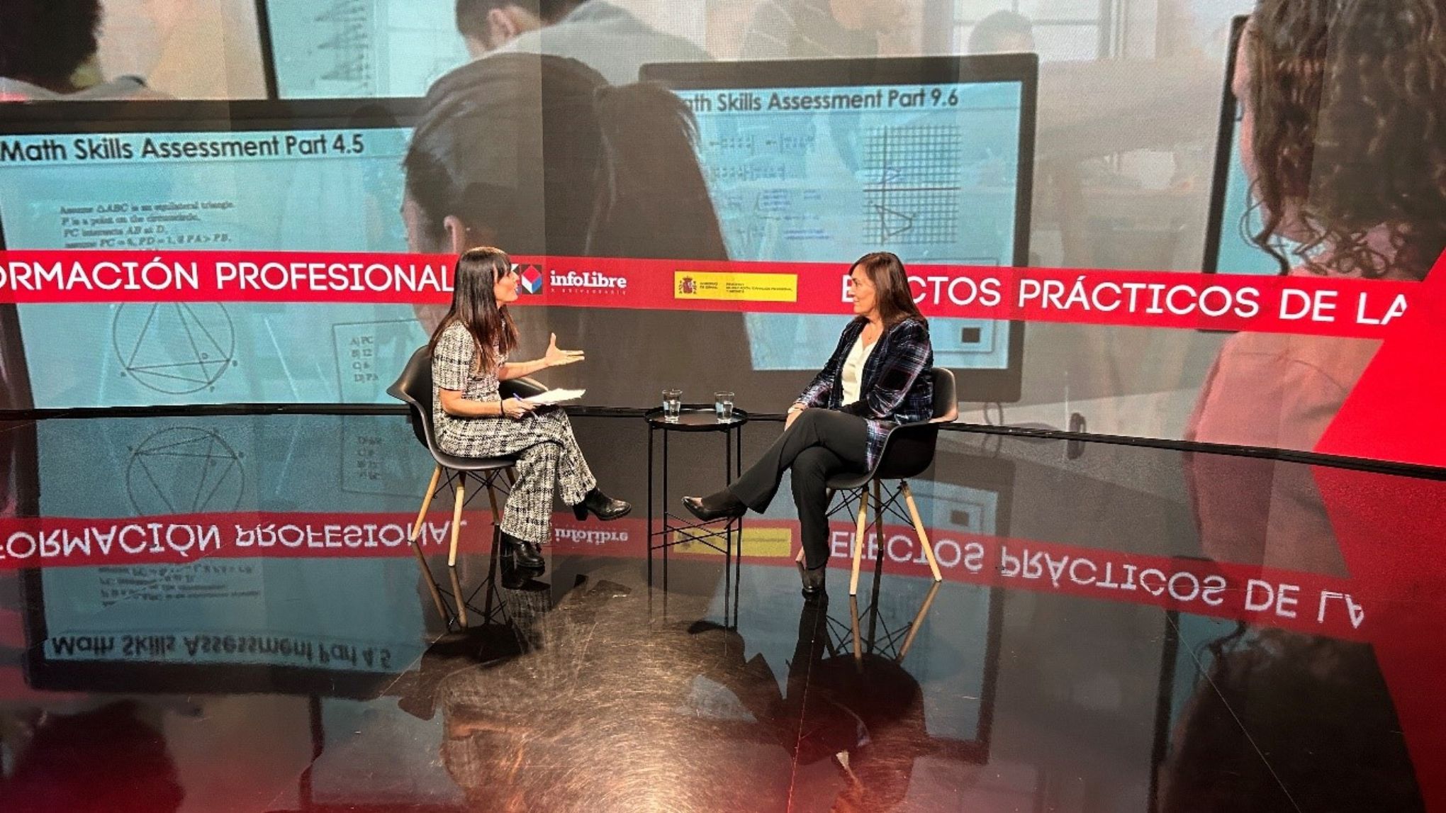 Clara Sanz en el foro infolibre