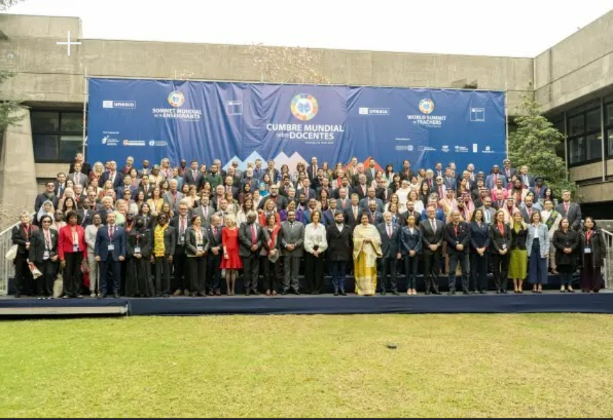 Cumbre Mundial de la UNESCO sobre Docentes en Santiago de Chile
