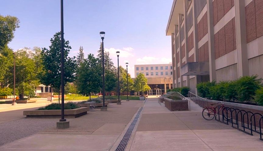 Vista de Cavanaugh Hall